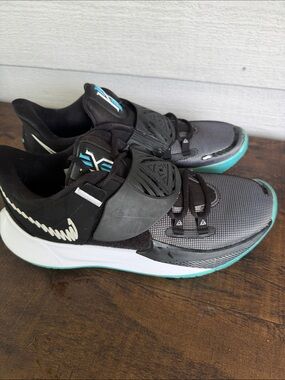 Nike Kyrie Low 3 “Moon” Glow Sneakers